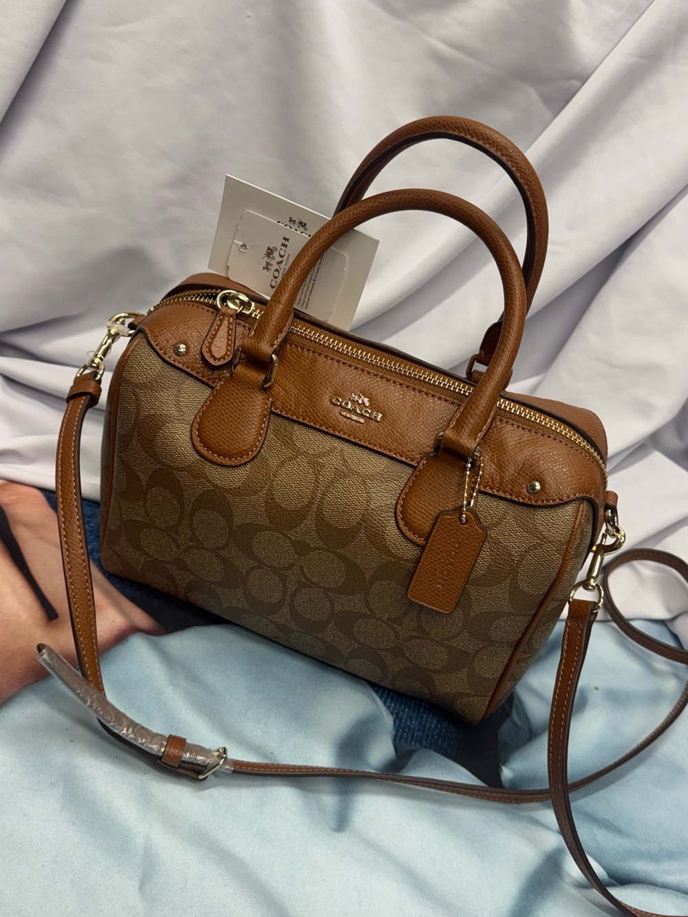 (new+tag) Coach mini Bennet signature khaki saddle satchel crossbody leather